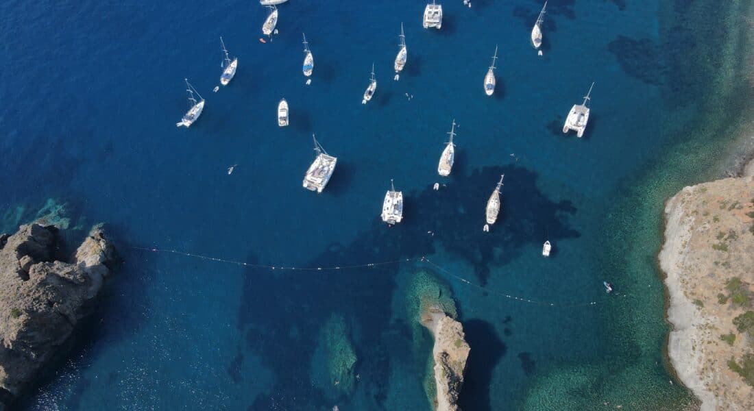 Isola d’ Elba, meta di una vacanza yoga in barca a vela