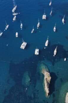 Isola d' Elba, meta di una vacanza yoga in barca a vela